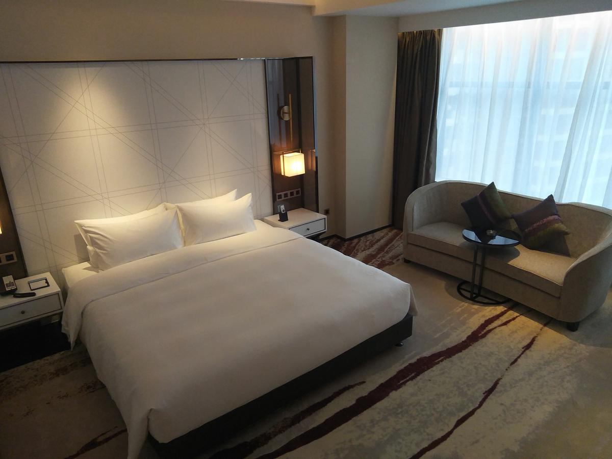 Brandi Hotel Foshan Exterior photo